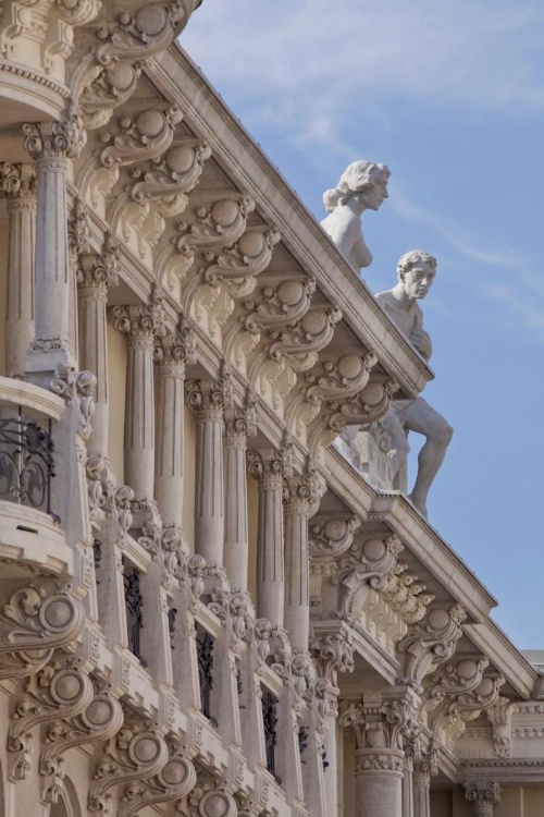 Palace Suite image 9